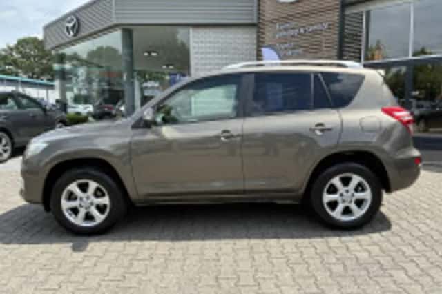 Toyota RAV4 (2011) thumbnail 6