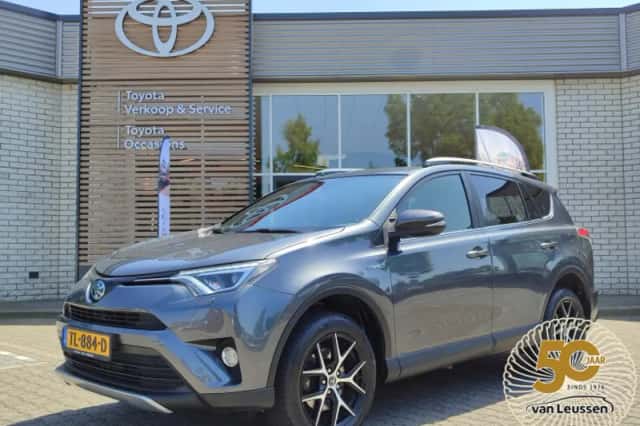 Toyota RAV4 (2018) thumbnail 1