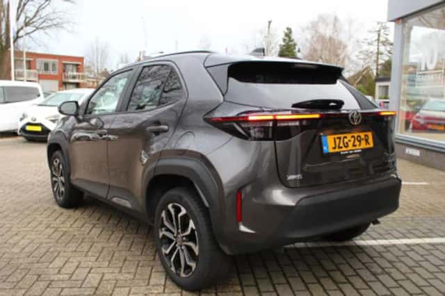 Toyota Yaris Cross (2025) thumbnail 2