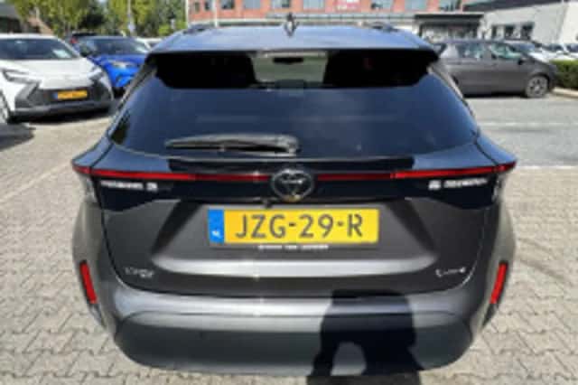 Toyota Yaris Cross (2025) thumbnail 4