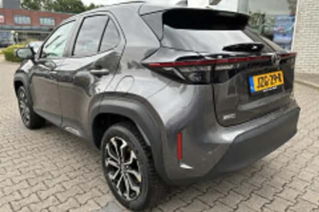 Toyota Yaris Cross (2025) thumbnail 5