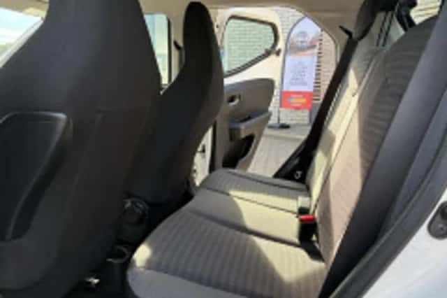 Toyota Aygo (2019) thumbnail 4