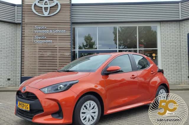 Toyota Yaris (2022) thumbnail 1