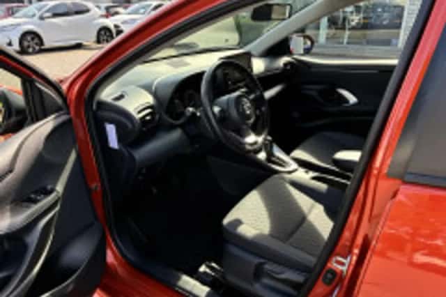 Toyota Yaris (2022) thumbnail 6