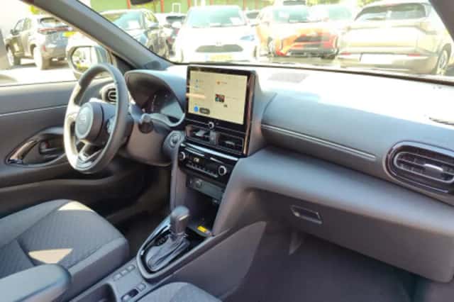 Toyota Yaris Cross (2026) thumbnail 2