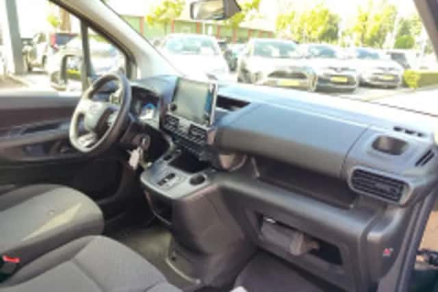 Toyota Proace (2023) thumbnail 5