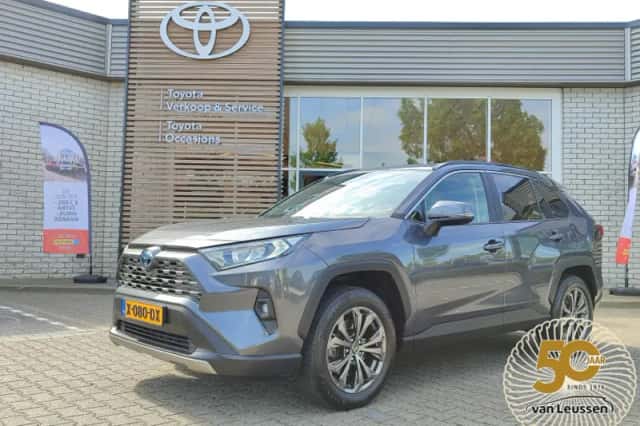 Toyota RAV4 (2023) thumbnail 1