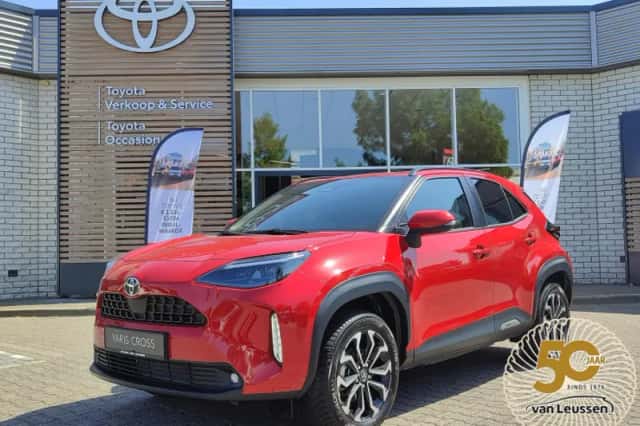 Toyota Yaris Cross (2025) thumbnail 1