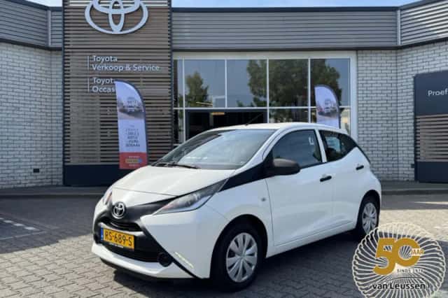 Toyota Aygo (2018) thumbnail 1
