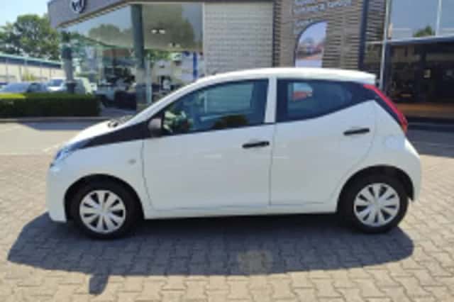 Toyota Aygo (2021) thumbnail 5
