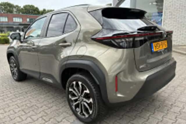 Toyota Yaris Cross (2025) thumbnail 5