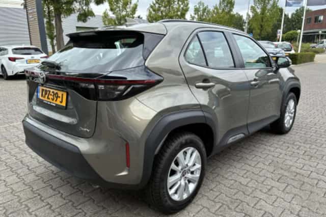 Toyota Yaris Cross (2025) thumbnail 2