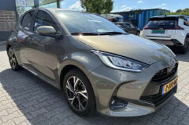Toyota Yaris (2024) thumbnail 6