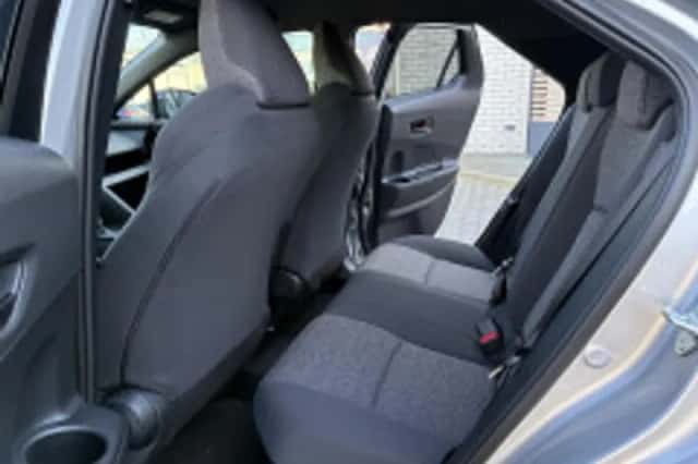 Toyota C hr (2026) thumbnail 4