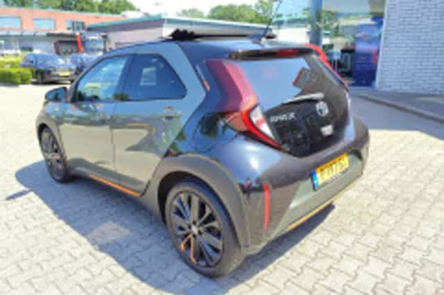 Toyota Aygo (2022) thumbnail 3
