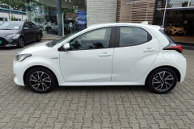Toyota Yaris (2021) thumbnail 6