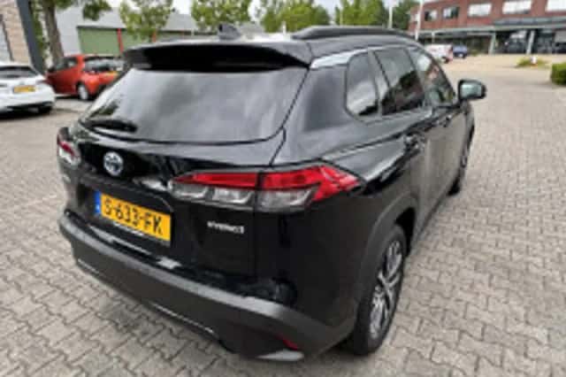 Toyota Corolla (2023) thumbnail 3