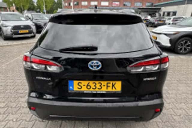Toyota Corolla (2023) thumbnail 4