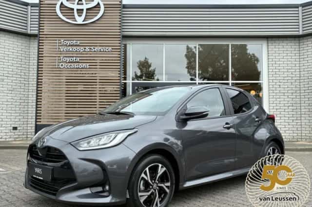 Toyota Yaris (2025) thumbnail 1