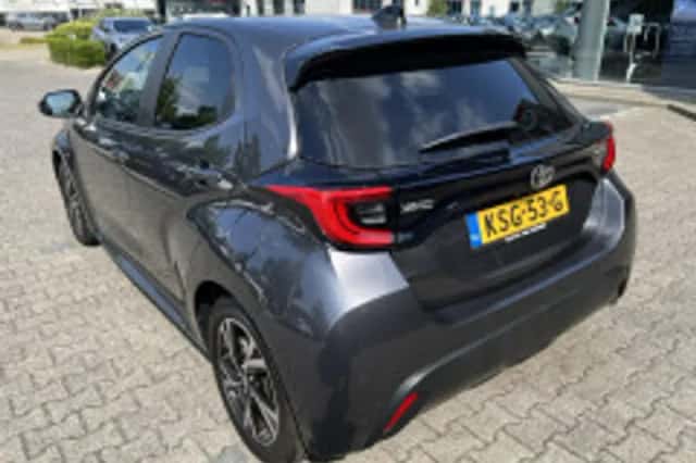 Toyota Yaris (2025) thumbnail 5