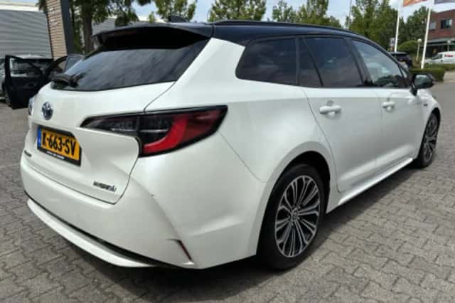 Toyota Corolla (2020) thumbnail 2