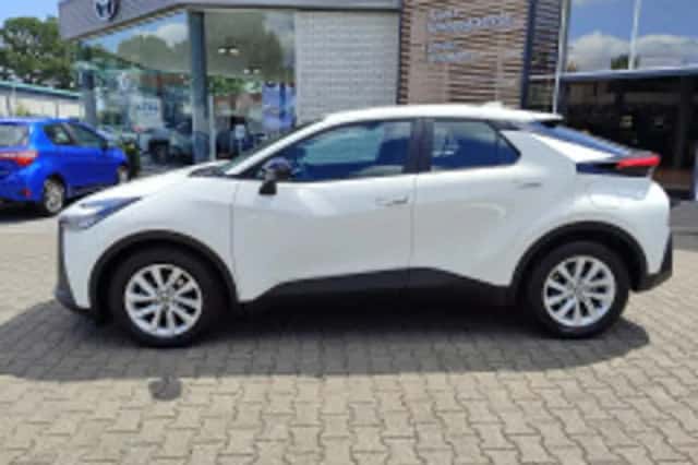 Toyota C hr (2024) thumbnail 5