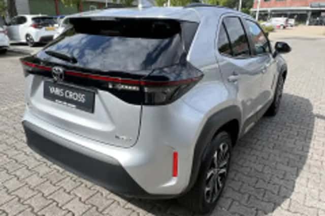 Toyota Yaris Cross (2025) thumbnail 5