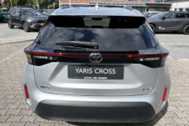 Toyota Yaris Cross (2025) thumbnail 6