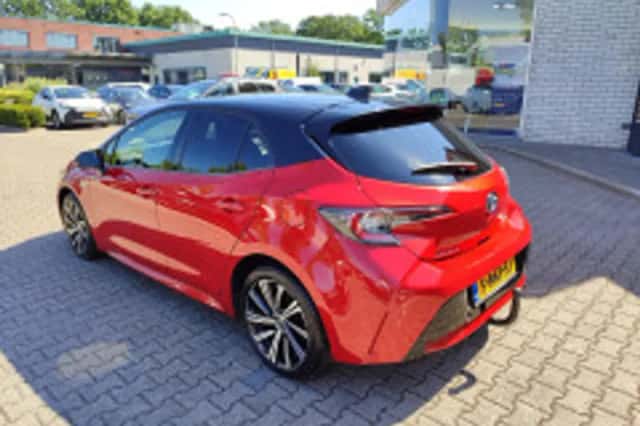 Toyota Corolla (2020) thumbnail 3