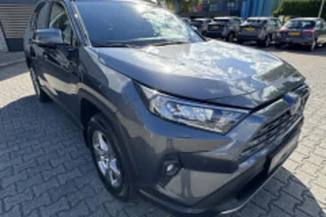 Toyota RAV4 (2024) thumbnail 5