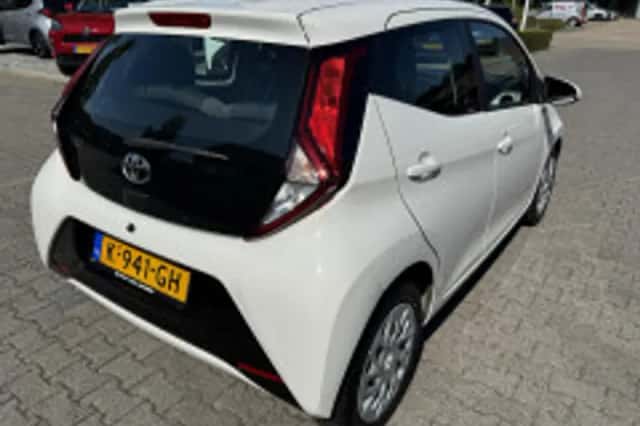 Toyota Aygo (2020) thumbnail 5