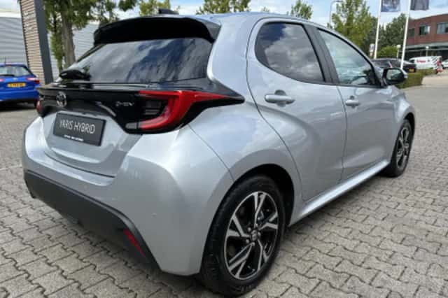 Toyota Yaris (2026) thumbnail 2