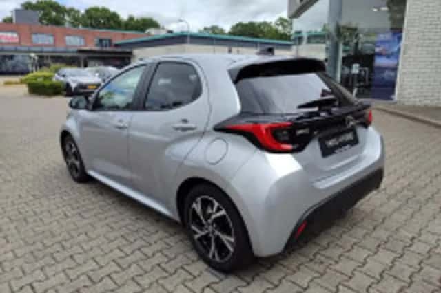 Toyota Yaris (2026) thumbnail 3