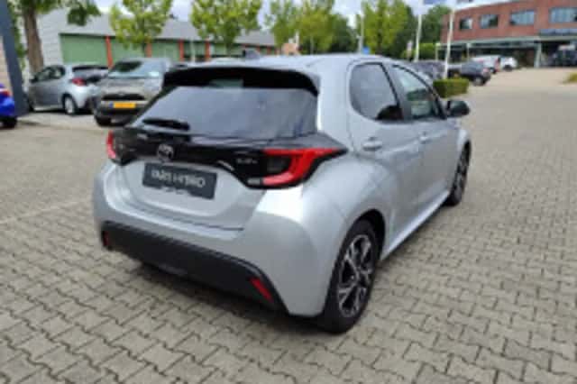 Toyota Yaris (2026) thumbnail 4