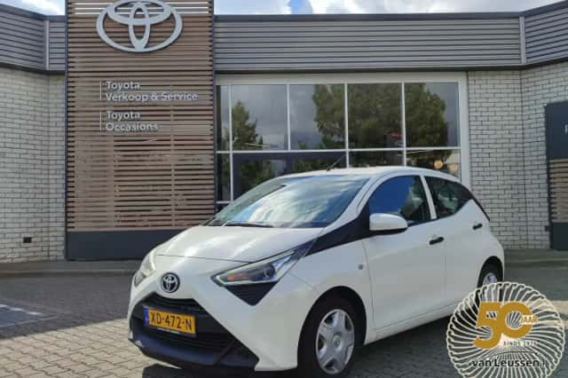 Toyota Aygo (2018) thumbnail 1