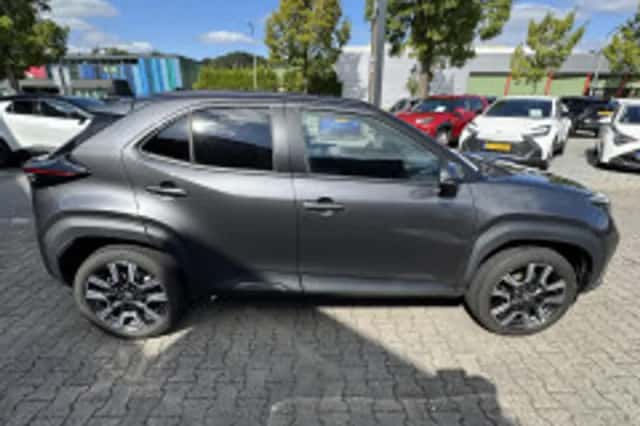 Toyota Yaris Cross (2025) thumbnail 4