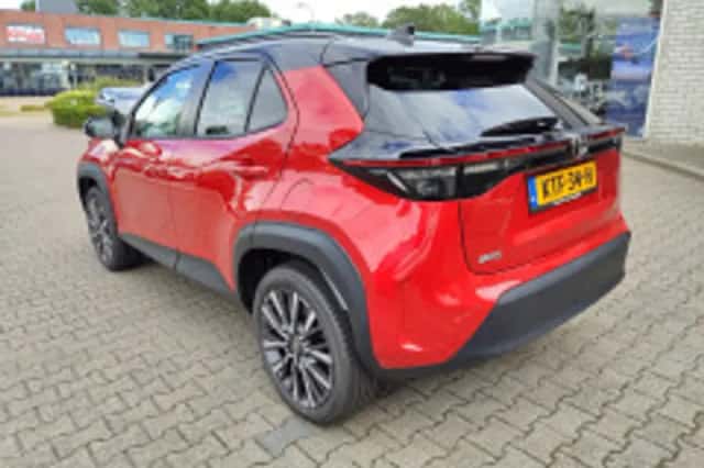 Toyota Yaris Cross (2026) thumbnail 4