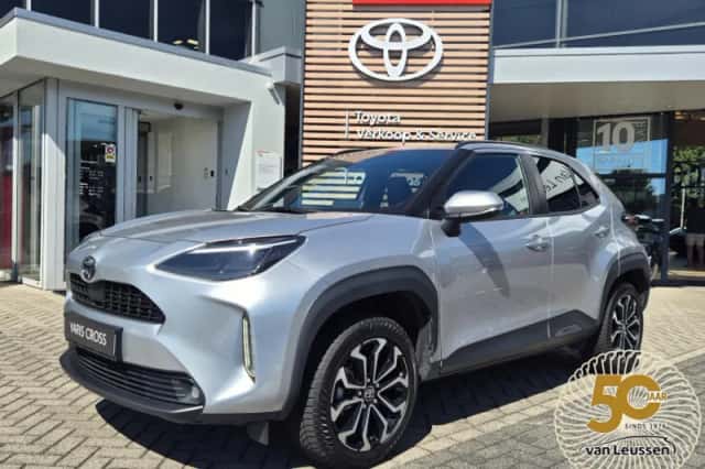 Toyota Yaris Cross (2025) thumbnail 1