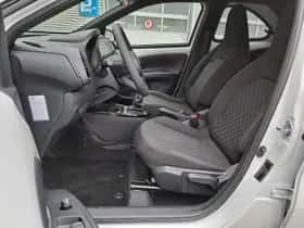 Toyota Aygo X (2025) thumbnail 13