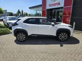 Toyota Yaris Cross (2024) thumbnail 3