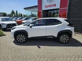 Toyota Yaris Cross (2024) thumbnail 4