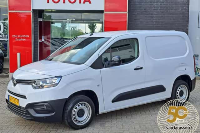 Toyota Proace (2023) thumbnail 1