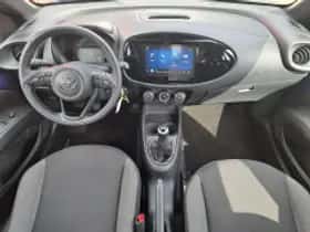 Toyota Aygo X (2024) thumbnail 3