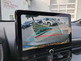 Toyota Yaris thumbnail 5