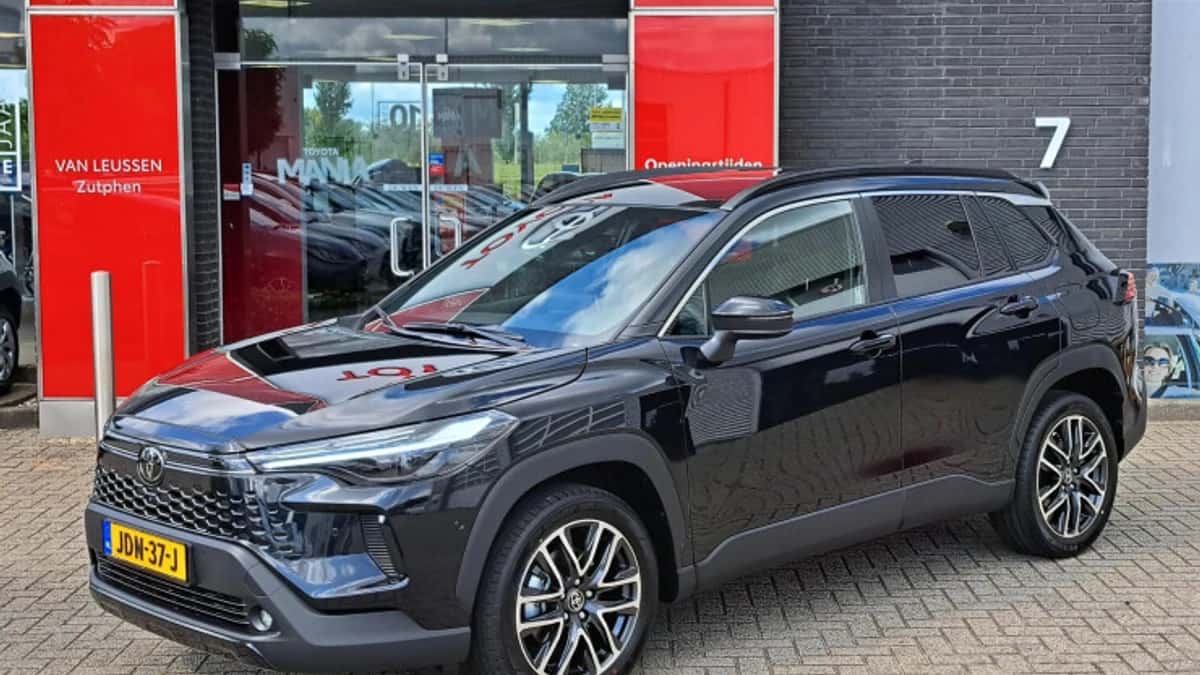 Toyota Corolla (2025) — foto 1