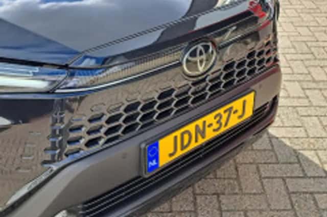 Toyota Corolla (2025) thumbnail 6