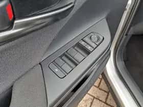 Toyota C hr (2024) thumbnail 19