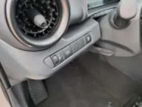 Toyota C hr (2024) thumbnail 38