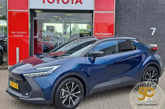 Toyota C hr (2024) thumbnail 1