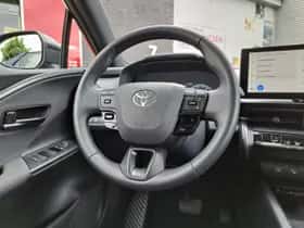 Toyota C hr (2024) thumbnail 16